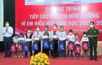 Viettel Phú Thọ đồng hành cùng Chương trình “Tiếp sức cho em đến trường - Vì em hiếu học” năm học 2021-2022