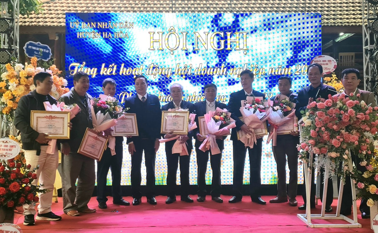 cac_ca_nhan_duoc_hiep_hoi_dnnvv_tinh_khen_thuong