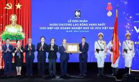 Lãnh đạo Hiệp hội dự Lễ kỷ niệm 20 năm thành lập Hiệp hội DNNVV Việt Nam và đón nhận Huân chương Lao động hạng Nhất