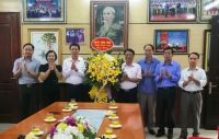 Trưởng ban Tuyên giáo Tỉnh ủy và lãnh đạo các cơ quan tuyên truyền chúc mừng Công ty CP Licogi 14